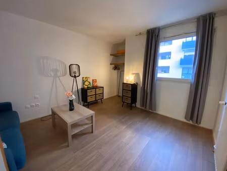 location appartement 1 pièce 19 m² à cergy (95000)  800 €
