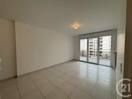 appartement f2 à louer - 2 pièces - 41 45 m2 - melun - 77 - ile-de-france