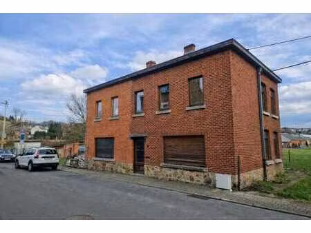 maison à louer – 4 chambres – jardin – bord de sambre