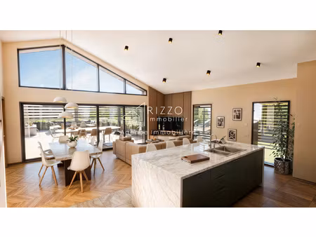 attique d'exception dans la résidence 'les jardins du genevo