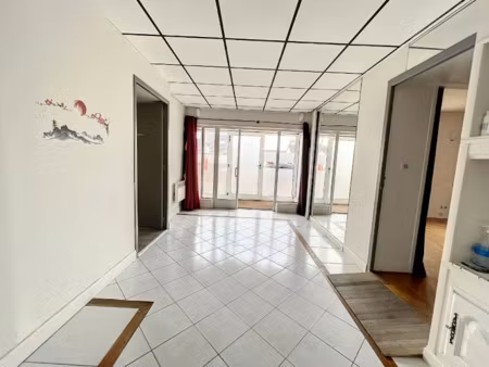 location locaux professionnels 74 m² à saint-jean-de-braye (45800)  870 €