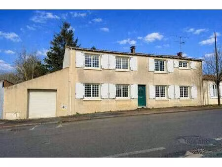 vente maison à la chapelle-achard (85150) : à vendre / 170m² la chapelle-achard