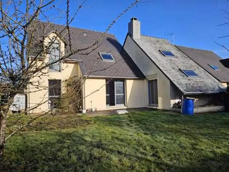 vente maison à vern-sur-seiche (35770) : à vendre / 153m² vern-sur-seiche