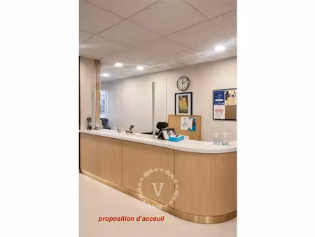 330m2 - trousseau - rdc