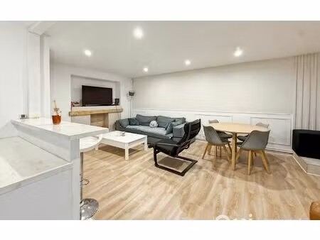 maison chars m² t-3 à vendre  199 900 €