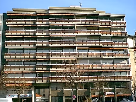 f1 meuble - quartier des salins