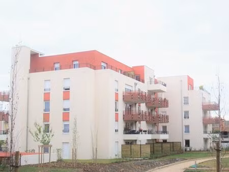 t1 avec terrasse  jardin et garage à clermont ferrand