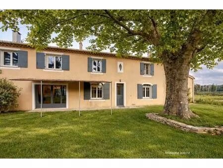 mas provençal proche d'eygalières