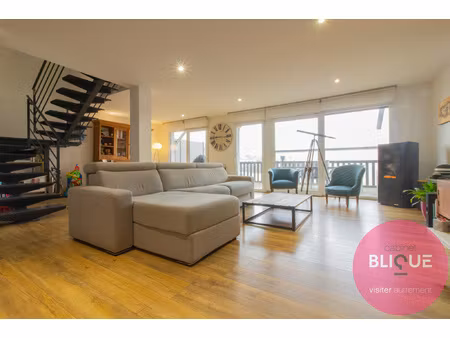 a toul  mitoyenne peut-etre mais pas banale