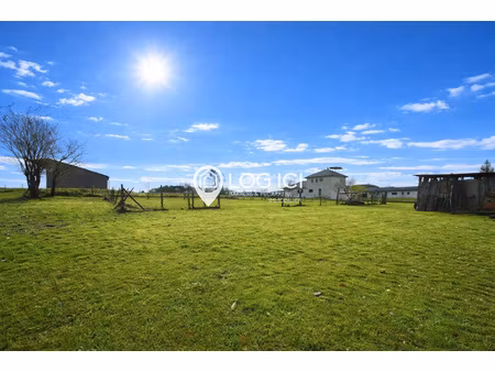 deux parcelles de terrain 1 000 m2 et 1 075 m2 49 500 eur