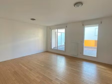 appartement f4 à louer - 4 pièces - 113 m2 - calais - 62 - nord-pas-de-calais