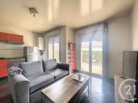 appartement à louer - 2 pièces - 38 m2 - sens - 89 - bourgogne