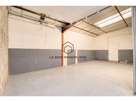 local d'activité brie comte robert 42.85 m2