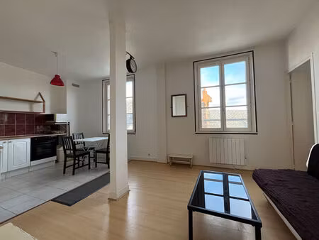 appartement t3 hyper centre