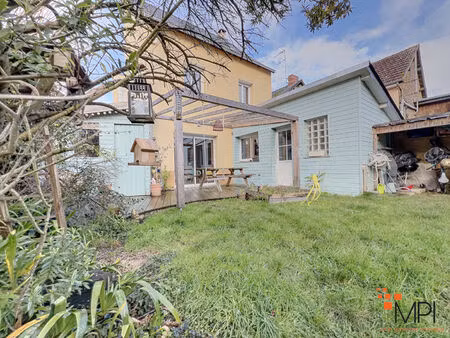 jolie maison de bourg à cintré (35310)  chambres !