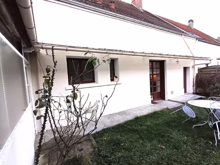 maison ancienne rénovée d'environ 95m2 habitables avec jardi