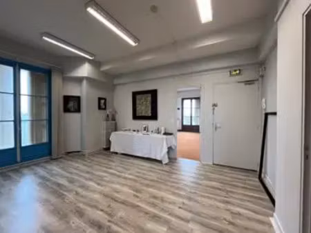 bureaux à vendre de 144m2