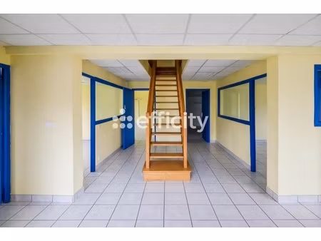 immeuble 10 pièces - 203 m²