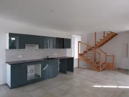 location appartement 2 pièces à tréguier (22220) : à louer 2 pièces / 55m² tréguier