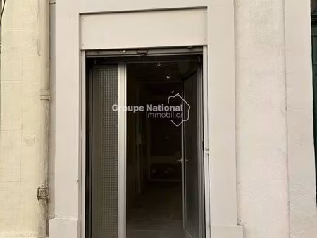 local 14 m² salon-de-provence