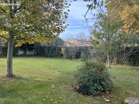 terrain 472 m² istres