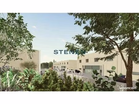 local d'activité 4 130 m²