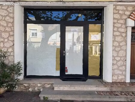 local commercial ou professionnel à louer