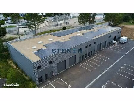 local d'activité 1 167 m²