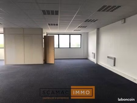 bureau 250 m²