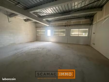 local commercial 266 m²