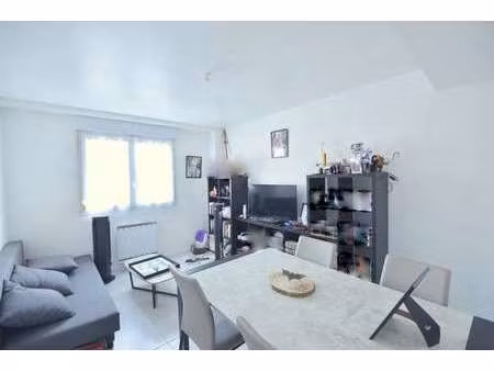 vente maison au landreau (44430) : à vendre / 50m² le landreau