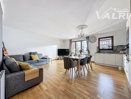 3 pièces de 67 m² avec terrasse et cave