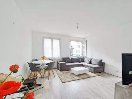 charmant t3 meublé en centre-ville de saint-nazaire