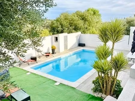 maison t6 130 m2  jardin  piscine  terrasse