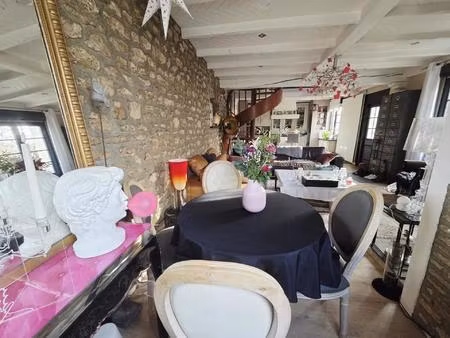 maison facade pierre 3 chambres jardin garage