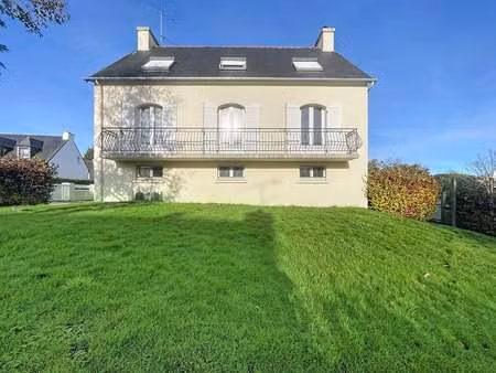 vente maison à guingamp (22200) : à vendre / 153m² guingamp