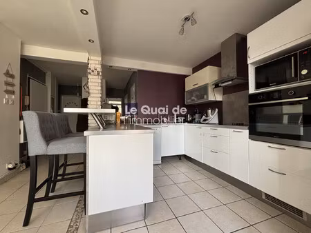 t4 dans residence ravalee et isolée