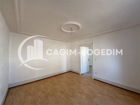 à louer appartement 2 pièces avec jardin commun village-