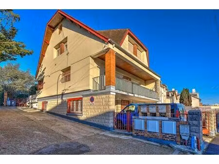 maison familiale ou investissement locatif / 3 apparts 285 m²