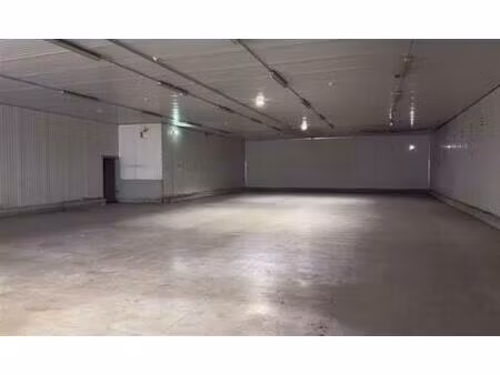 location local d'activités meaux 1 963 m²