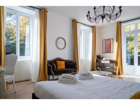 vente château saint-étienne-de-saint-geoirs 20 pièces 1200 m² <meta name="description" con