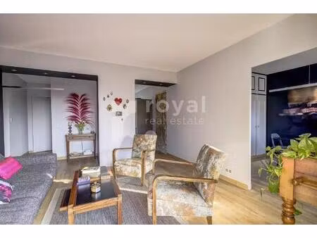 appartement rénové à pied du centre