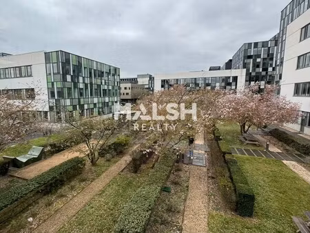 achat local professionnel 126m²