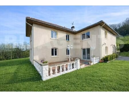 en vente maison 270 m² – 565 000 € |le syndicat