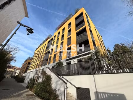 achat local professionnel 103m²