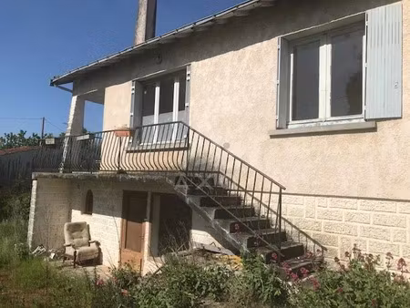 vente maison 9 pièces 258 m² à damvix (85420)  130 000 €