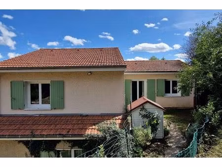 appartement t4 brullioles