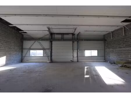 vente commerce 1 pièce 192 m² douvres-la-délivrande (14440)