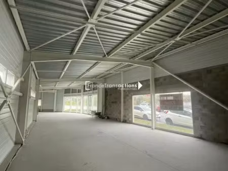 local commercial a louer