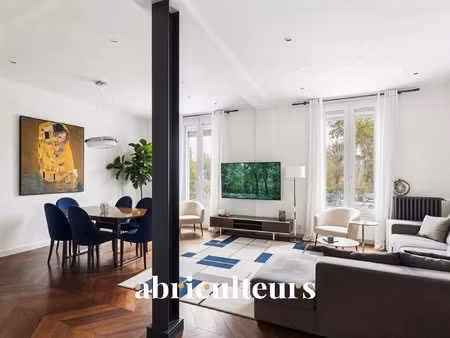 maison familiale 4 chambres rénovée avec grand jardin  dépendances et stationnements – arg